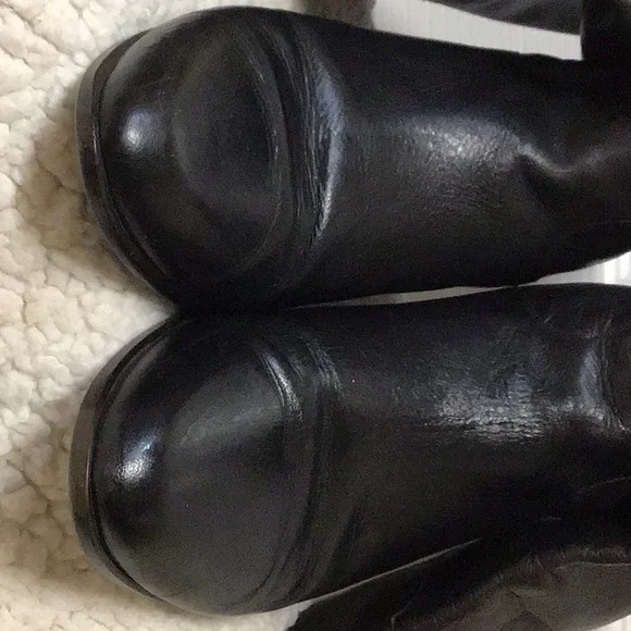 9 WEST BLK LEATHER LOW HEEL BOOTS 9M - Picture 5 of 12